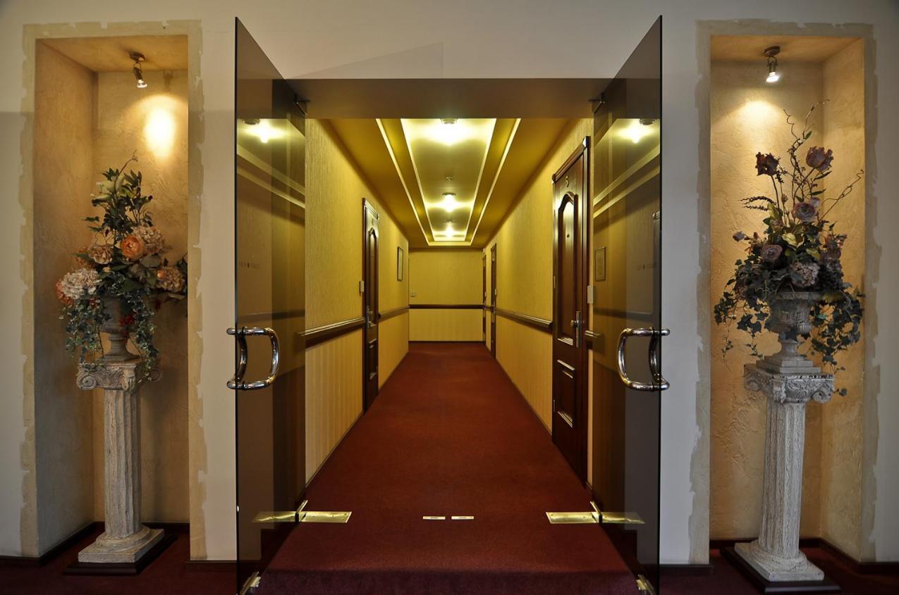 Hotel Sfinksas Kaunas Kültér fotó