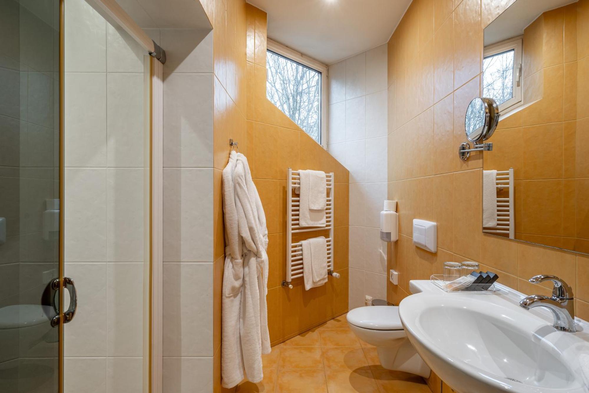 Hotel Sfinksas Kaunas Kültér fotó