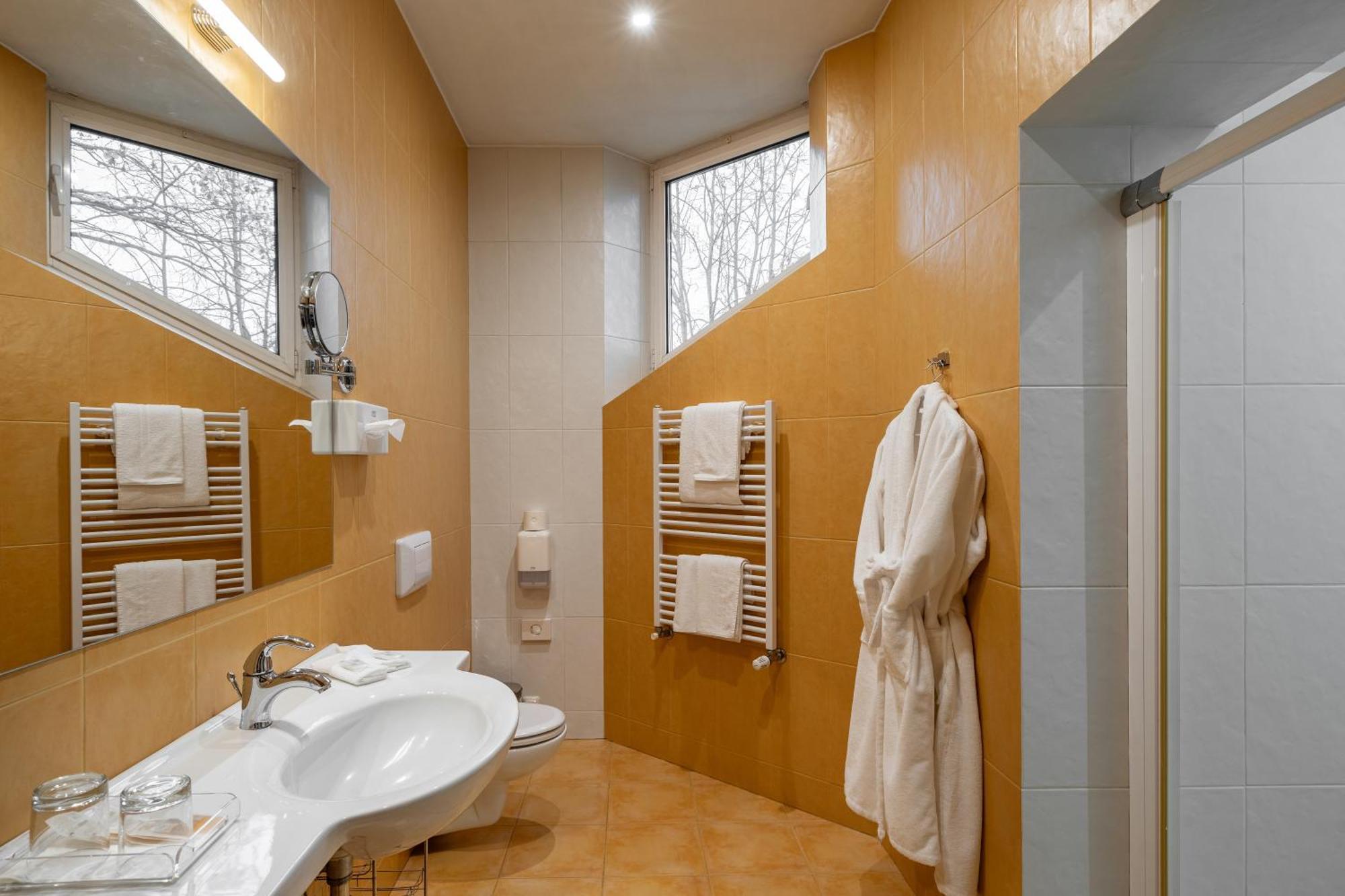 Hotel Sfinksas Kaunas Kültér fotó